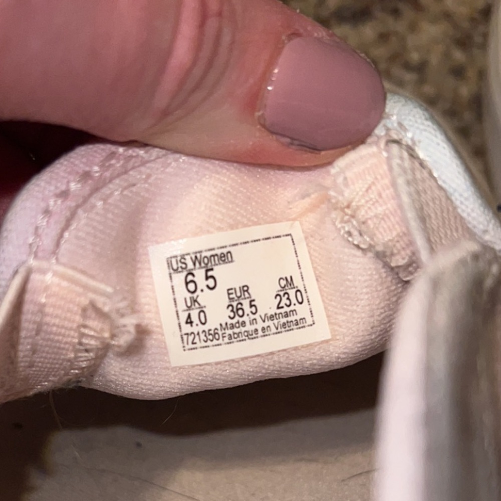 Vans - Picture 4 of 4